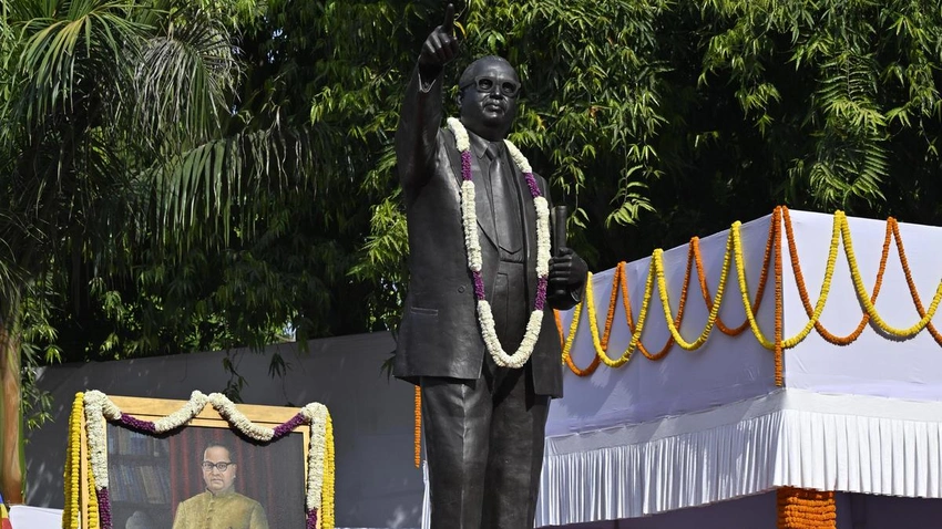 PM Modi, Rahul Gandhi Lead Tributes on Ambedkar’s Mahaparinirvan Diwas