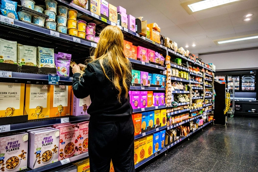 UK supermarkets urged to restore real living wage pay across chains