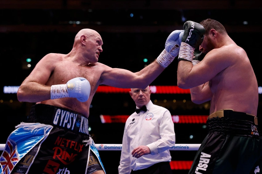 Hearn hints Joshua to fight another opponent before Fury showdown