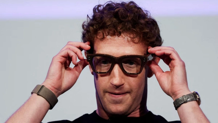 Zuckerberg: Meta's AI Agents Lag, Restructuring 'Not Clean'