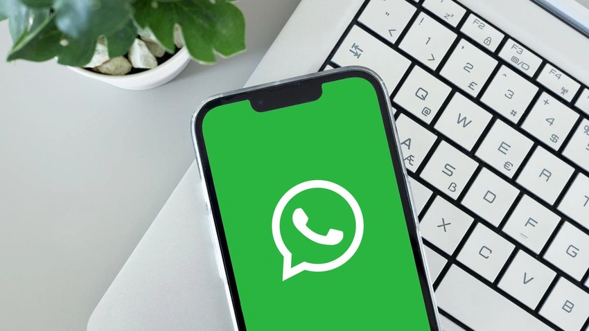 Russia moves to block WhatsApp to push MAX, signaling tighter internet control