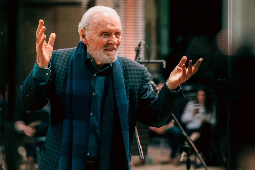 Sir Anthony Hopkins: 88-Year-Old Star Debuts Classical Album, Fulfilling Lifelong Dream 🎶