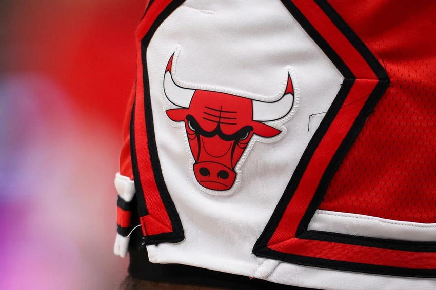 Walmart Heir Lukas Walton Buys Stake in Chicago Bulls! 🏀