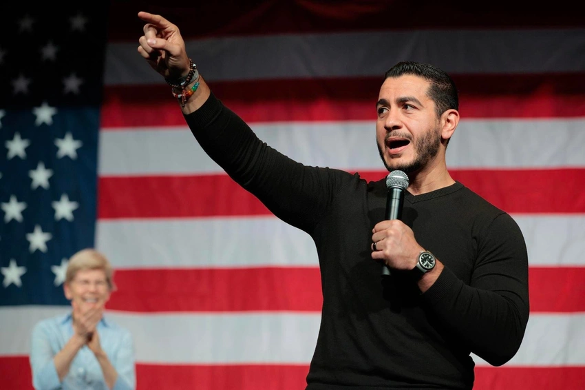 Trump & Kid Rock Stoke Fears of 'Religious Civil War' in Michigan Senate Race