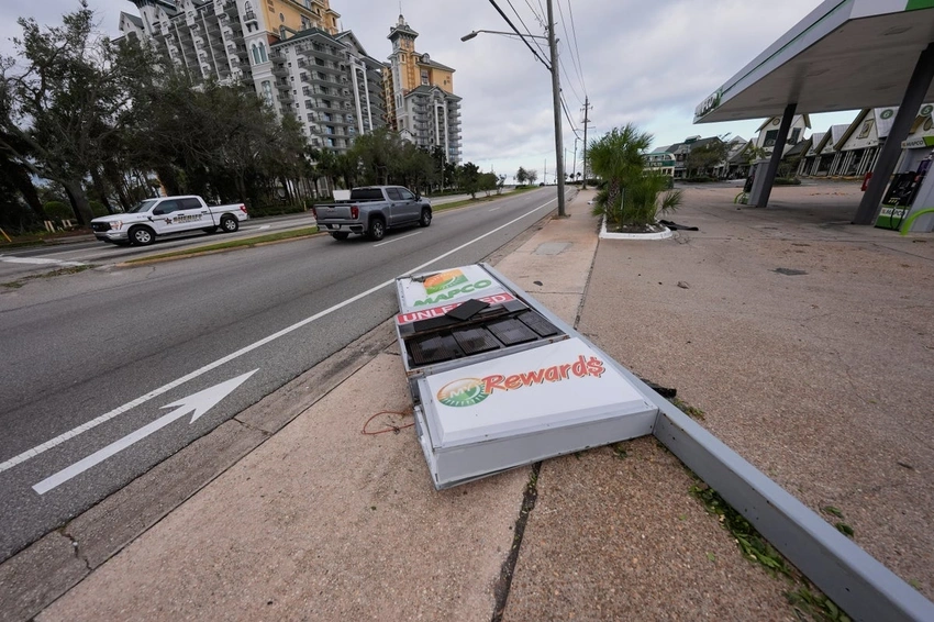 Isaias Slams Florida Coast, Weakens Rapidly; Widespread Power Outages