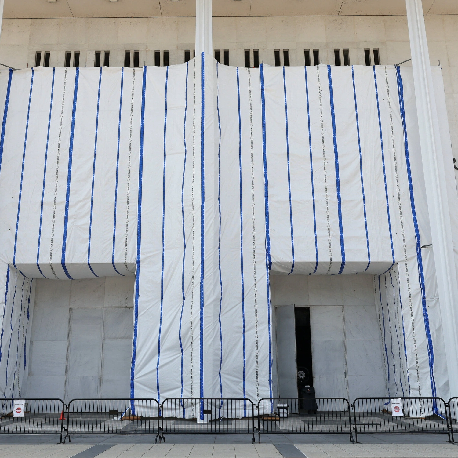 Kennedy Center Demolition Threat: Trump Admin Demands $250M Renovation!