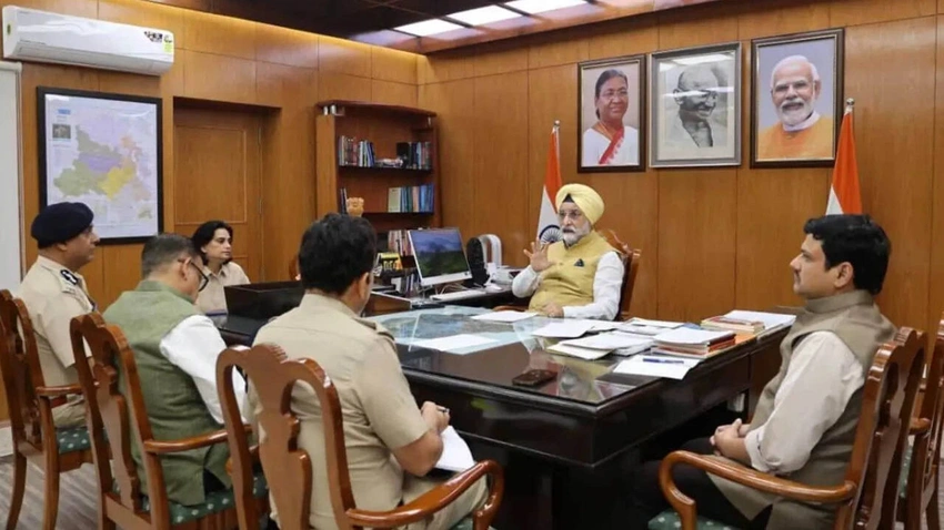 Delhi Cop's Promotion Halted Amid Journalist Harassment Claims