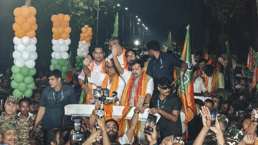 Modi targets TMC in Asansol rally, vows to end 'syndicate raj'