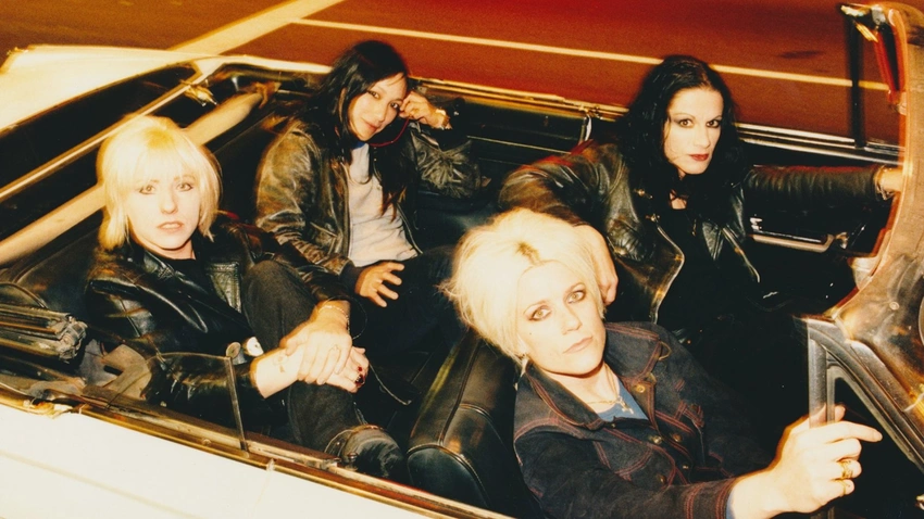 L7 Drops New Single "Loma Linda" & Kicks Off Emotional Final Tour!