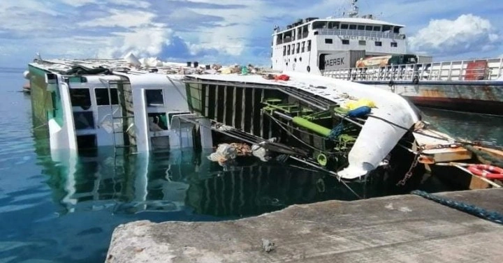 Ferry Sinks Off Philippines; 15 Dead, Dozens Rescued