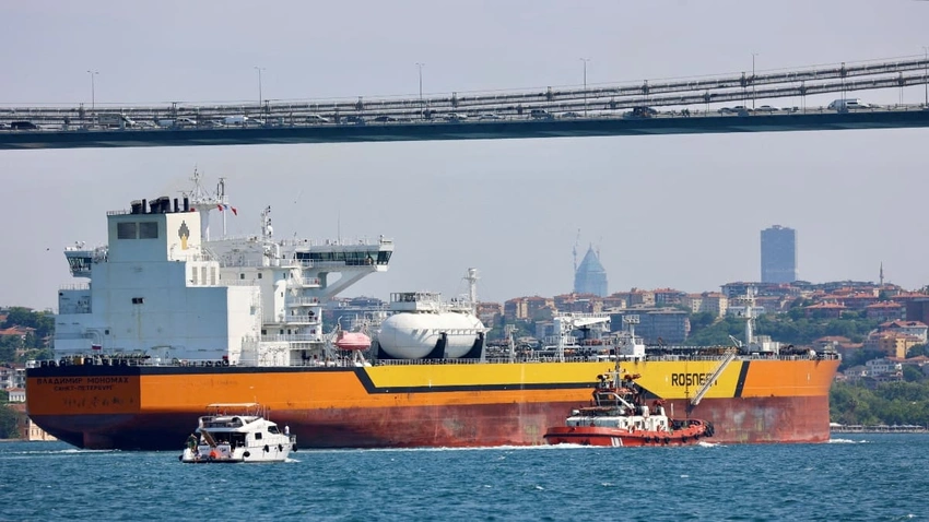 US Grants India a 30-Day Russian Oil Waiver Amid Hormuz Tensions