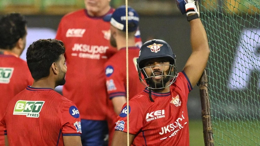 Kohli Trains with Strapped Knee Ahead of RCB-LSG IPL clash