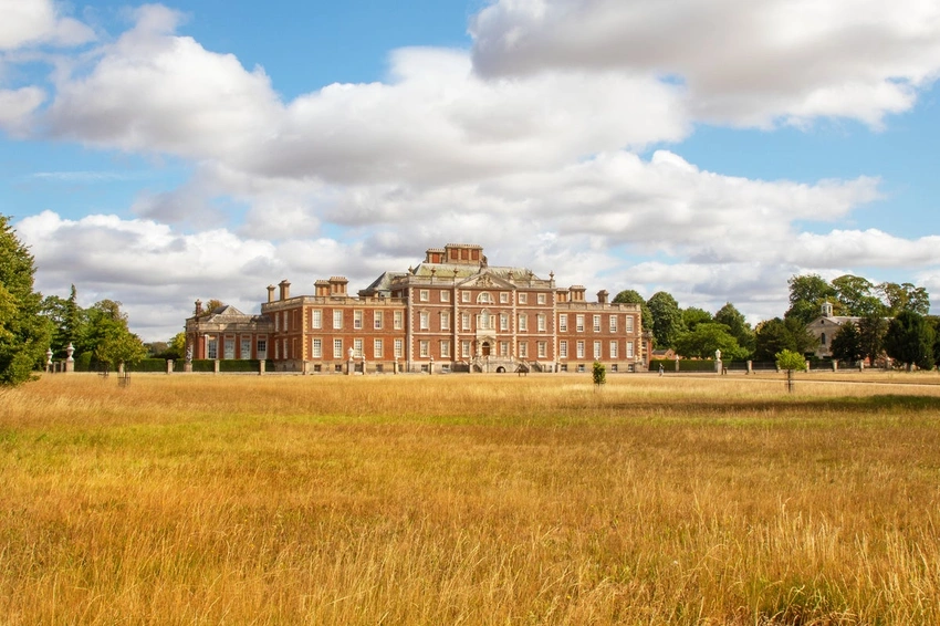 Drought Devastates Wimpole Estate: Hay Shortage Hits Livestock & Fuels Climate Adaptation!