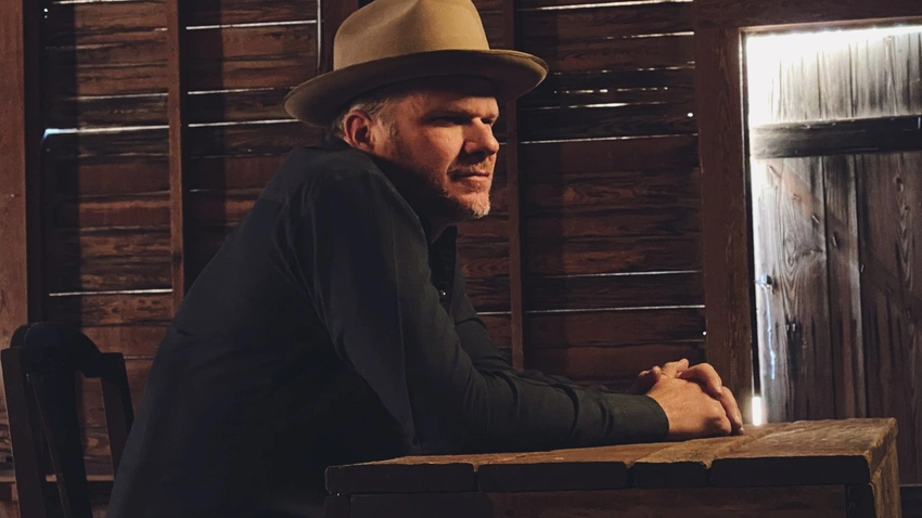 Echo Chamber: Jason Eady Unearths the Tulsa Sound's Magic