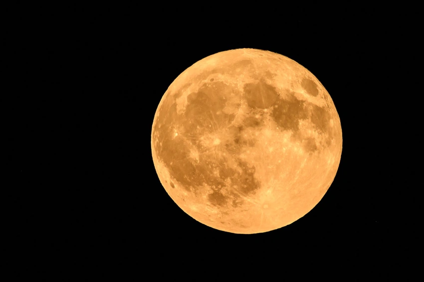 SpaceX Rocket Hits Moon: Is "Lunar Litter" a Growing Cosmic Concern?