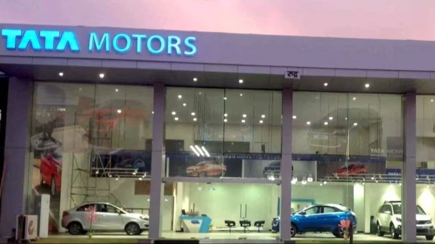 Tata Motors' Audacious Plan: Rs 5 Lakh Cr Revenue & Debt-Free by FY29!
