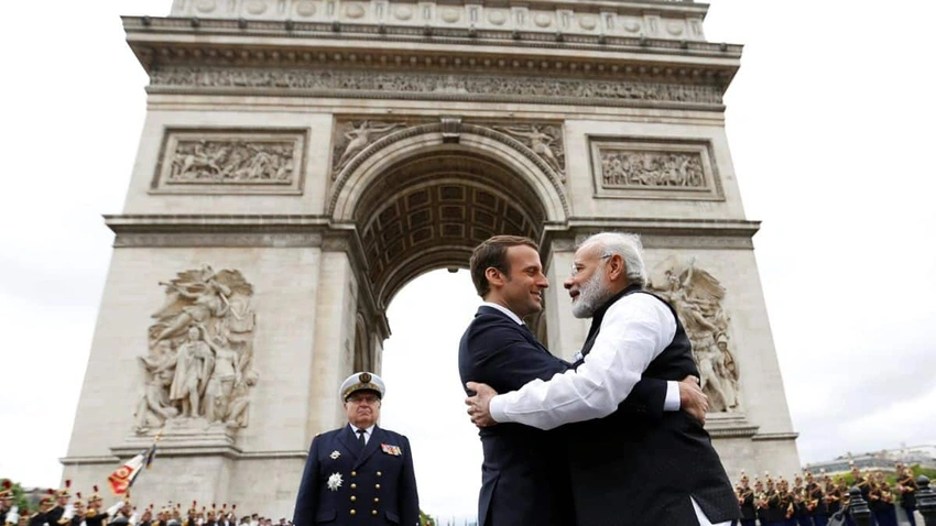 Macron Meets Modi in Mumbai to Push Defence, Trade Deals
