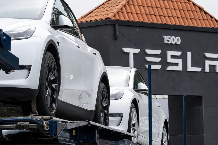 Tesla pivots to AI with Optimus; S and X axed for robotics push