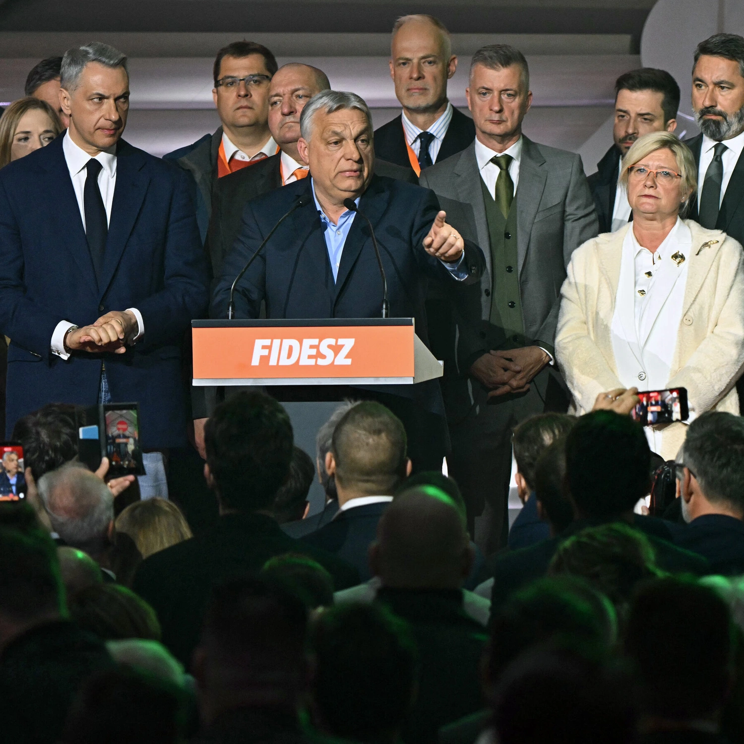 Hungary Votes Orban Out as Kyiv Hopes EU Aid Flows