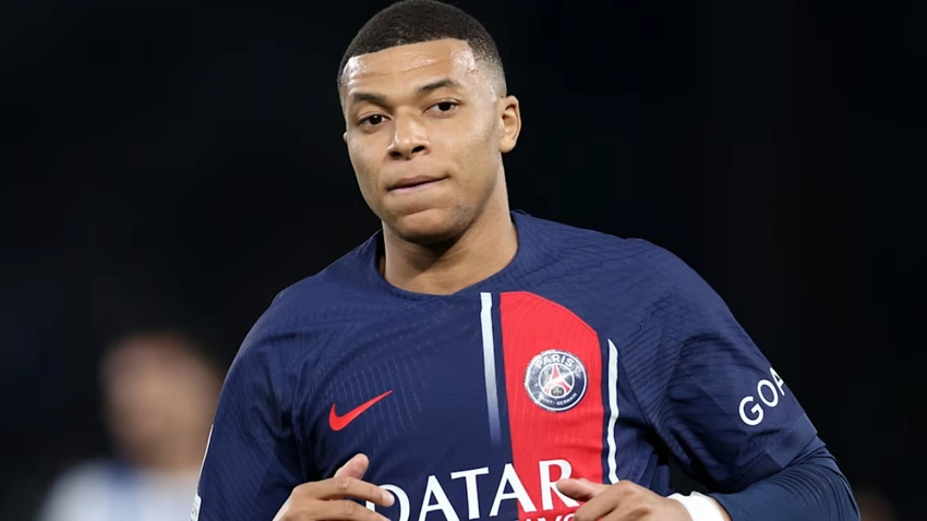 Mbappe Blasts 'Despicable' Paraguayan Senator After Racist Attack