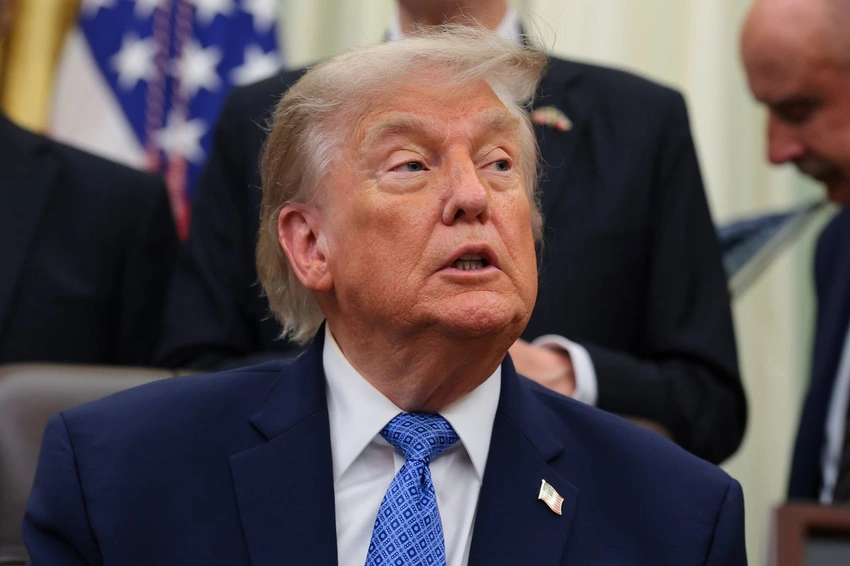 US Strikes Iran After Ship Attack in Hormuz Strait Amid Fragile Peace Hopes