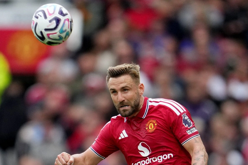 Shaw Shocks Fans! Mainoo 'World-Class' Despite Bruno Hat-Trick in Man Utd Win!