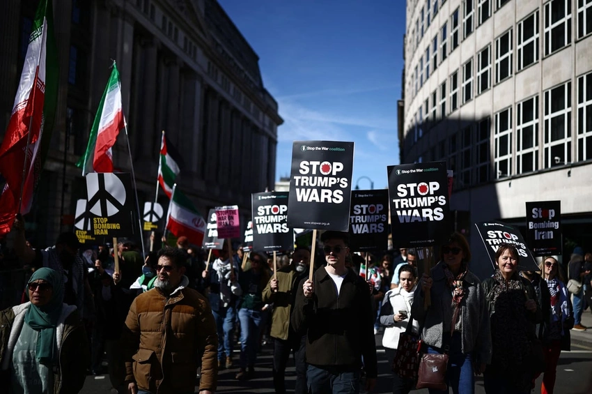 London hosts biggest rally yet against the far right as marches converge