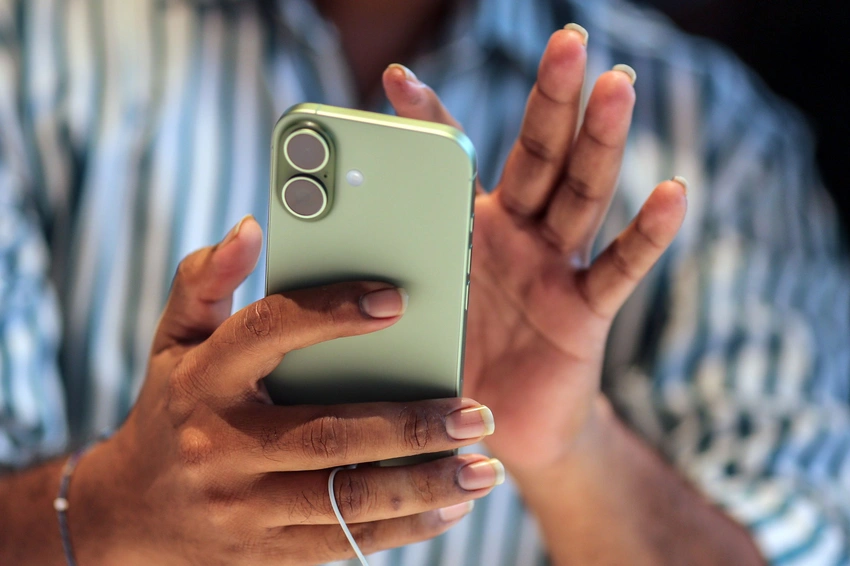Apple and Google close the green bubble gap with encrypted RCS messaging