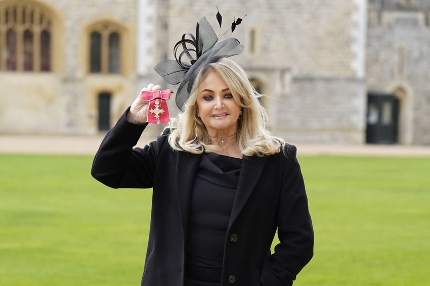 Bonnie Tyler in Induced Coma After Emergency Surgery in Portugal