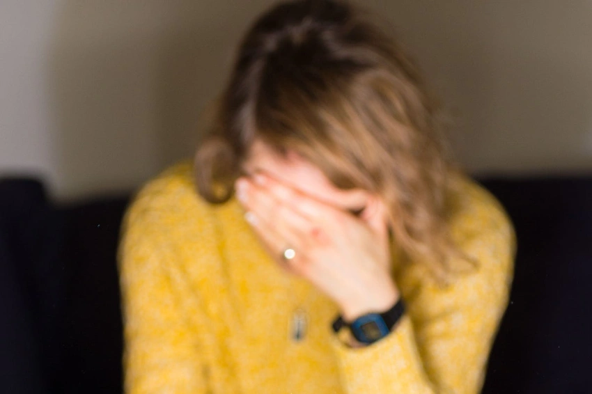 Money Worries Plague 2/3 Adults Weekly, Impacting Social Life & Future!