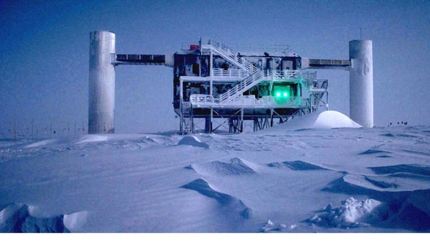 IceCube Wins Nobel! Antarctic Observatory Unlocks Cosmic Secrets 🌠