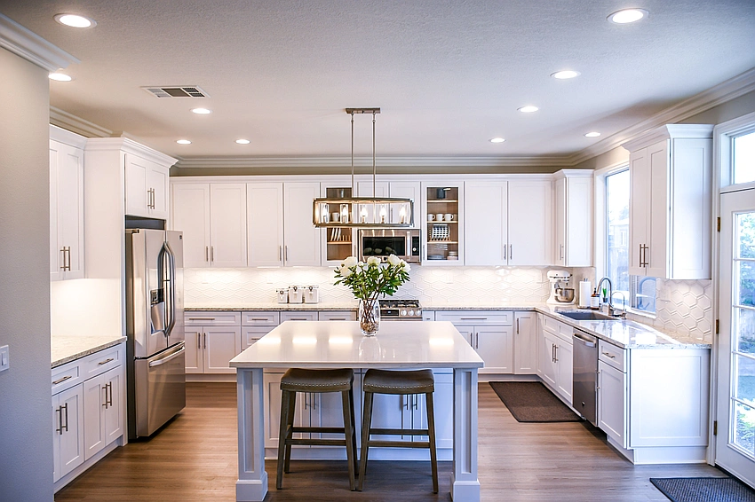 Modern kitchen soft white lighting Pexels