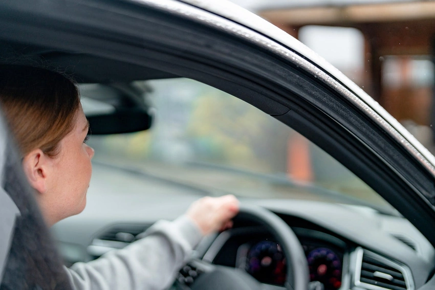 Young Drivers Beware: The 'Ghost Broking' Scam Haunting Social Media