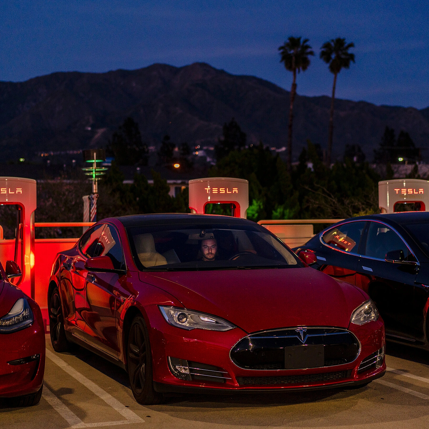 Musk Eyes SpaceX-xAI-Tesla Merger Ahead of $1.5T IPO