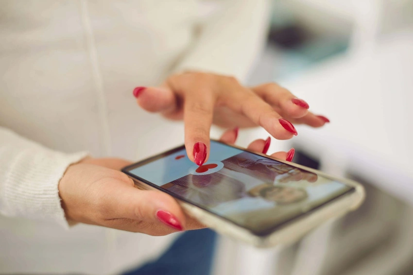 Tinder rolls out AI features to better match Gen Z