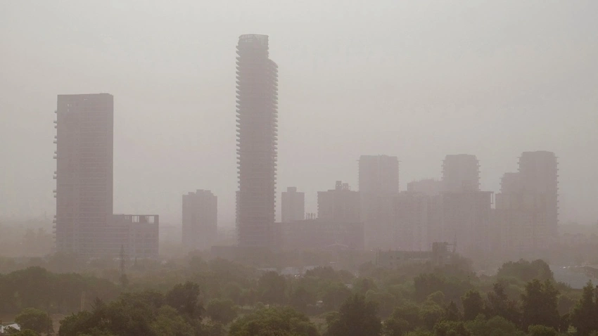 Red Alert in Delhi: Climate Change Hits Home with a Dust Storm