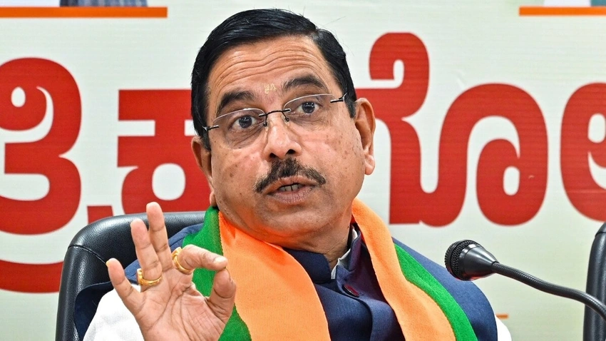 Pralhad Joshi Takes Charge as New Education Minister! 📚