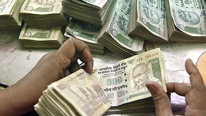 Rupee Slips Past 89 per Dollar to Record Low as Markets Falter