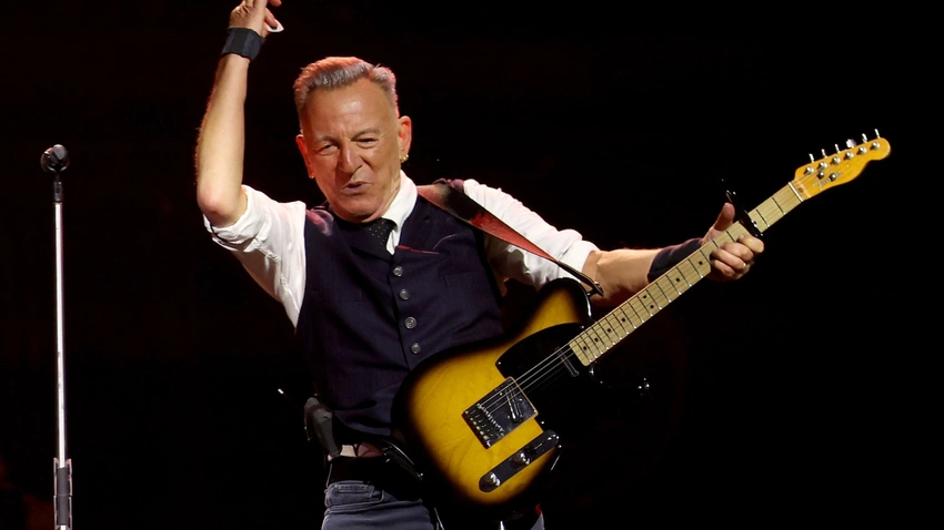 Springsteen Joins Doors Drummer for Light My Fire at 2026 American Music Honors