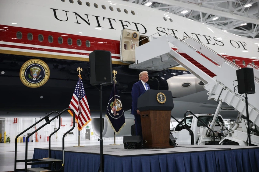 Trump Unveils Lavish New Air Force One, Boasts About Color Scheme!