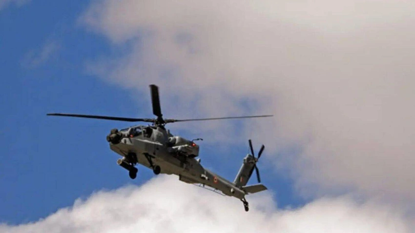 US Clears $482M Defense Deal: Boost for India's Apache & Howitzers!