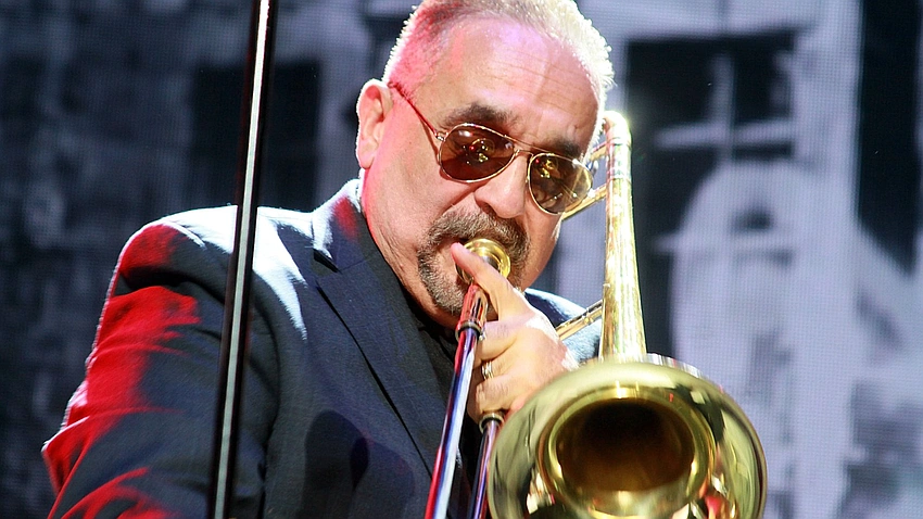 Willie Colón, Salsa Legend, Dies at 75; A Nuyorican Pioneer