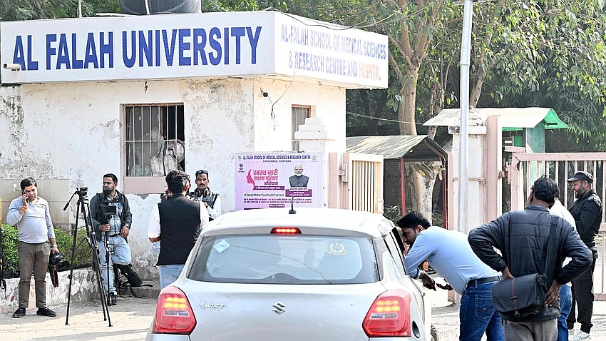 Faridabad Police Raid Al-Falah University as Delhi Car Blast Probe Deepens