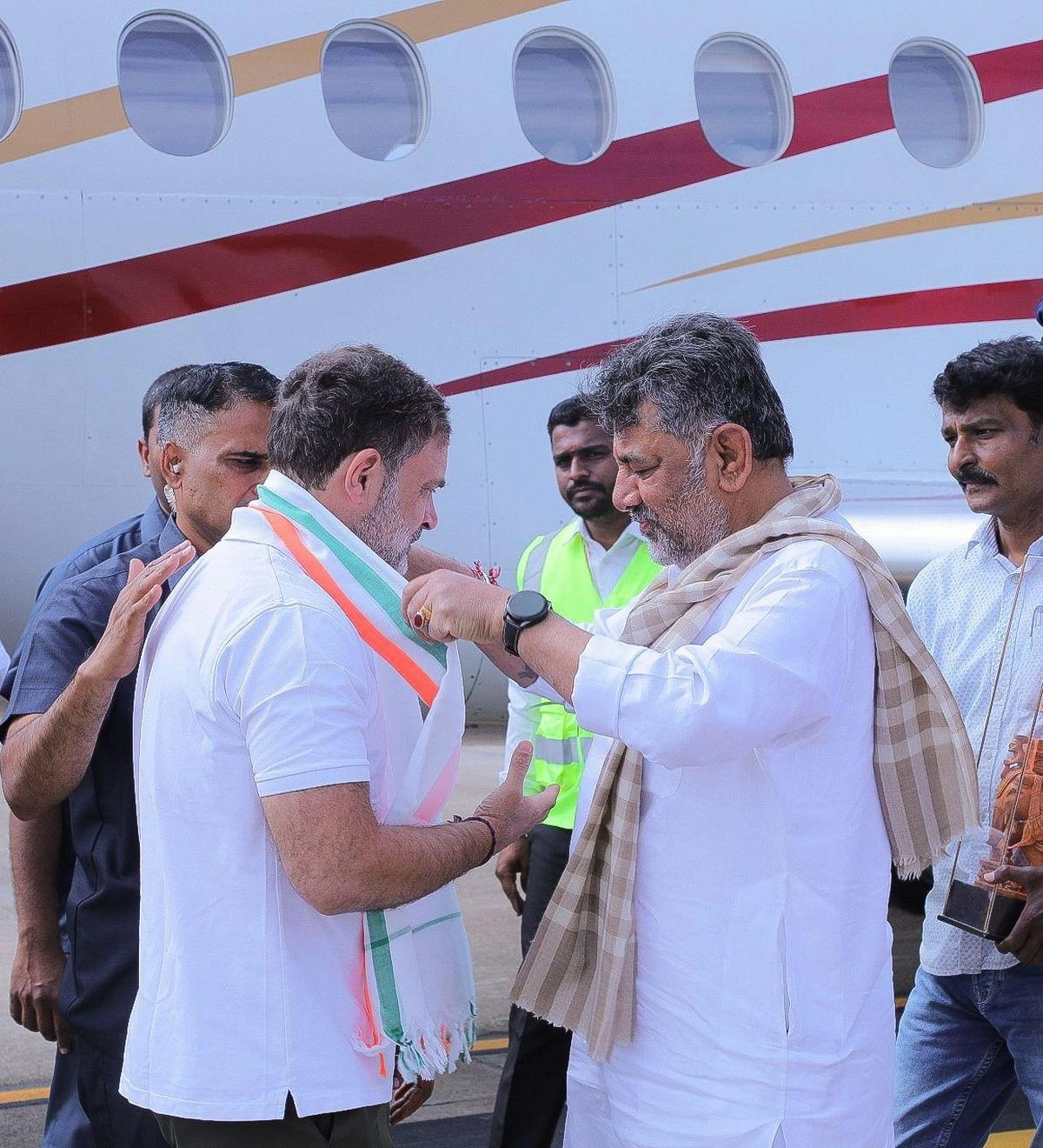 Rahul Gandhi Visits Indore to Meet Water Contamination Victims