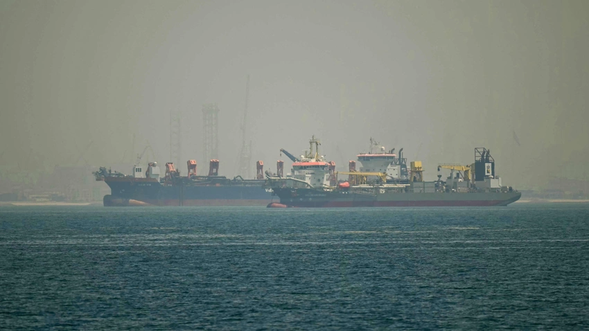 US Forces Board Sanctioned Tanker Over Iranian Oil Smuggling — No Incident