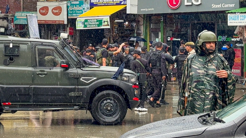 J&K Mourns Fallen Hero: Cop Killed in Anantnag Terror Attack