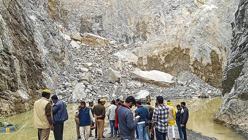 UP Mine Collapse in Sonbhadra: 3 Dead, 9 Trapped