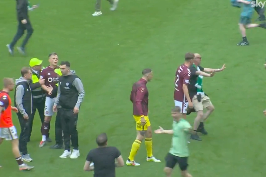 Celtic Clinches Title as Fans Clash with Police in Glasgow