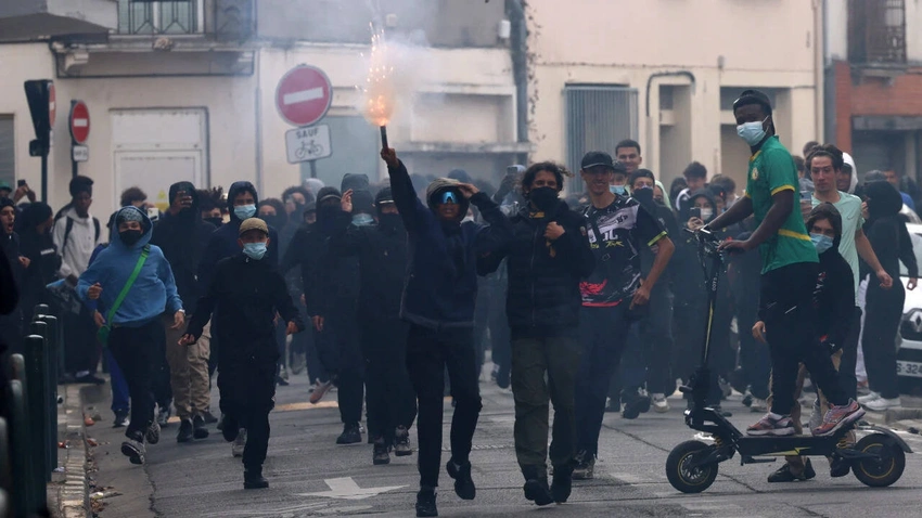 France Erupts: Student Protests Shut Schools, Hundreds Injured!