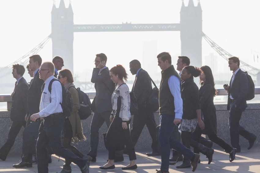 UK Economy Bounces Back in May Amid Iran War Pressures! 📈